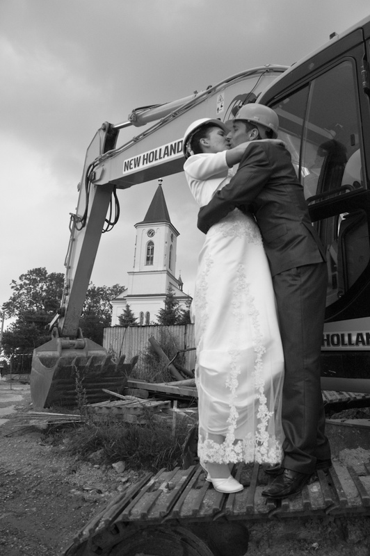 Nietypowy plener ślubny na budowie w Bielsku-Białej