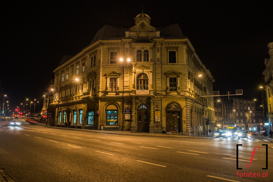 Bielsko-Biała nocą, Kamienica Patria, róg ul. 3 maja i ul. Stojałowskiego