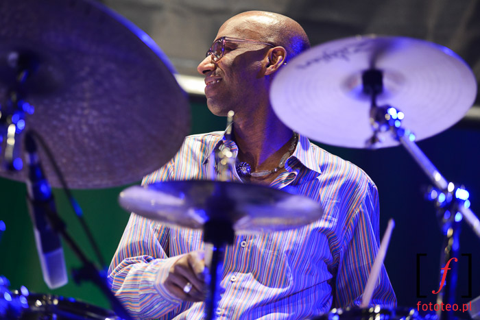 Fotografia muzyczna: Omar Hakim podczas Bielskiej Zadymki Jazzowej