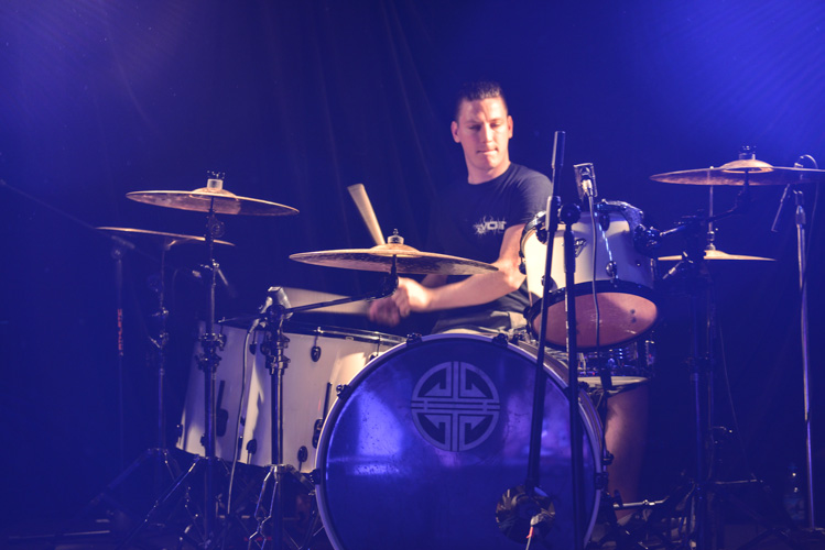 Ektomorf drummer