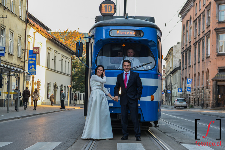 Para mloda Krakow tramwaj