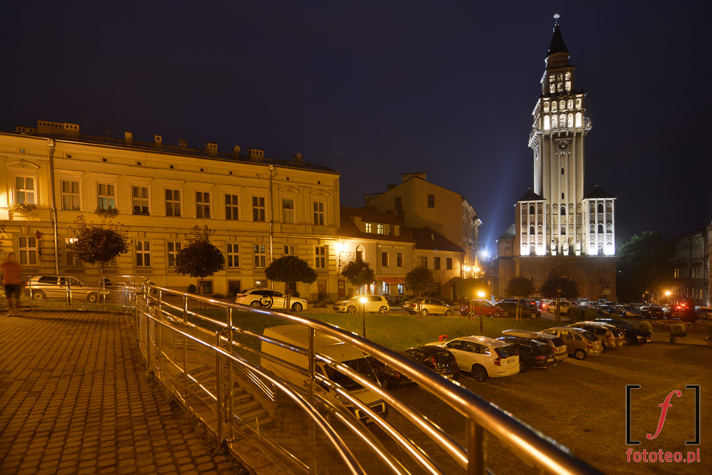 plac przed Katedrą św. Mikołaja. Fotografia Bielsko-Biała