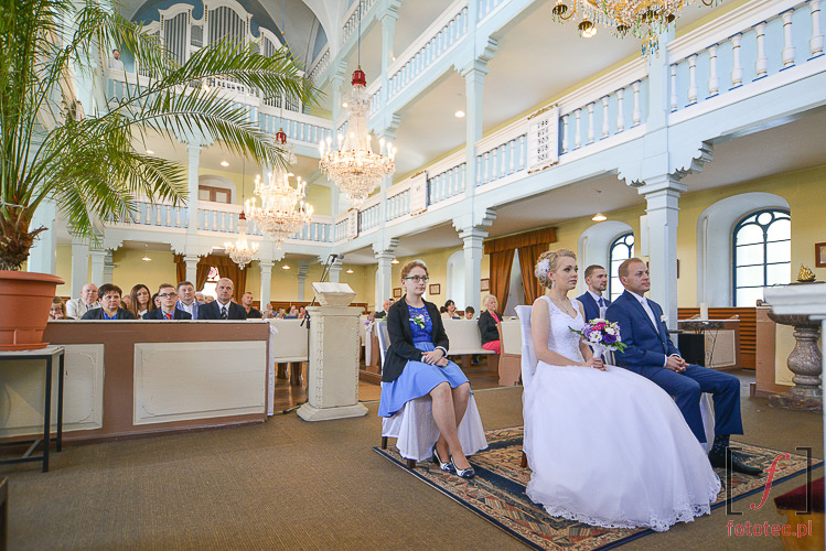 Ślub w Bielsku-Białej. Fotografia z kościoła