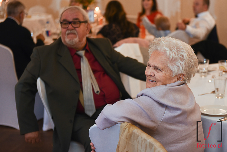 Dziadkowie podczas wesela