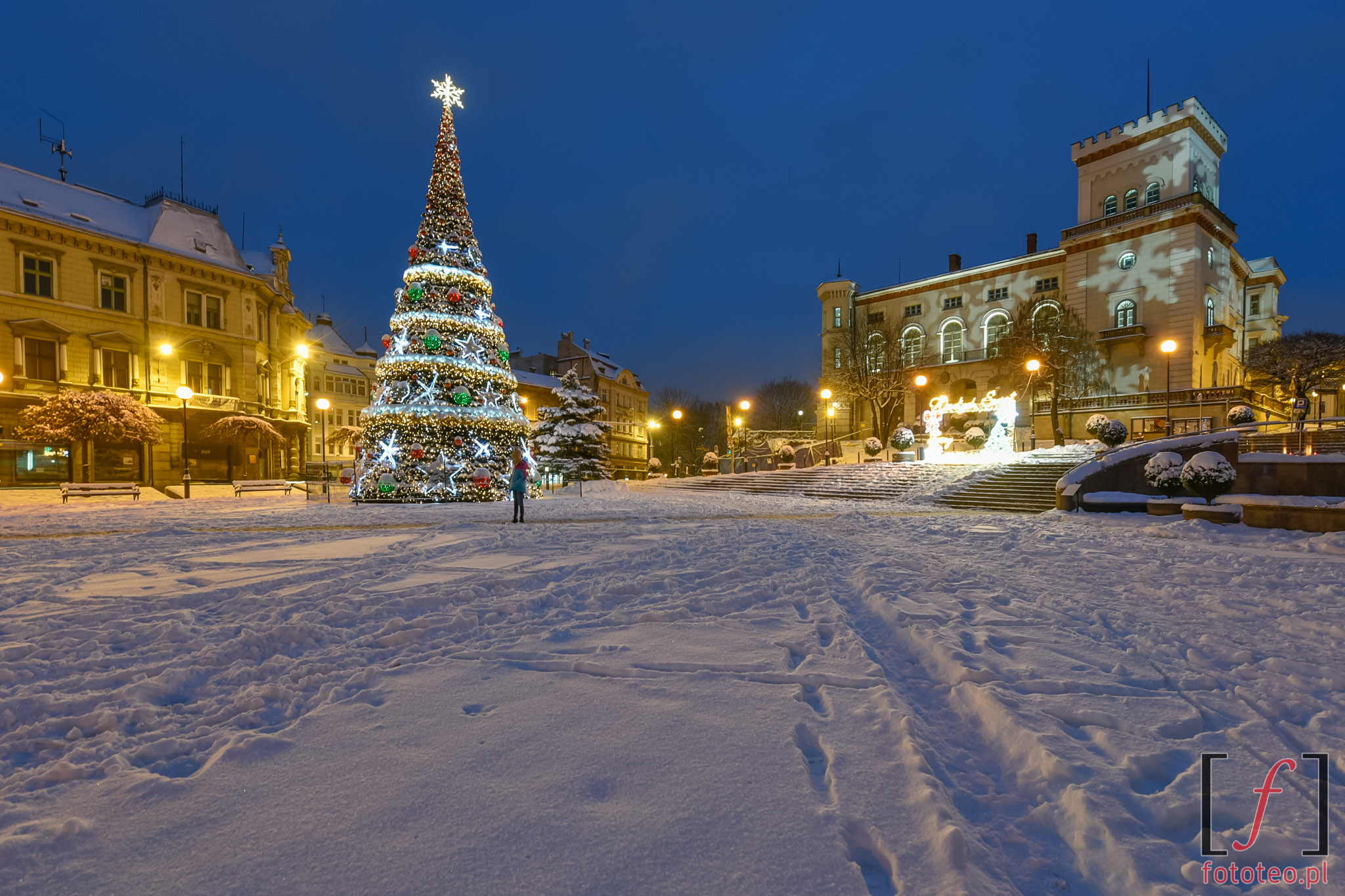 Plac Chrobrego Bielsko-Biala zasypany sniegiem